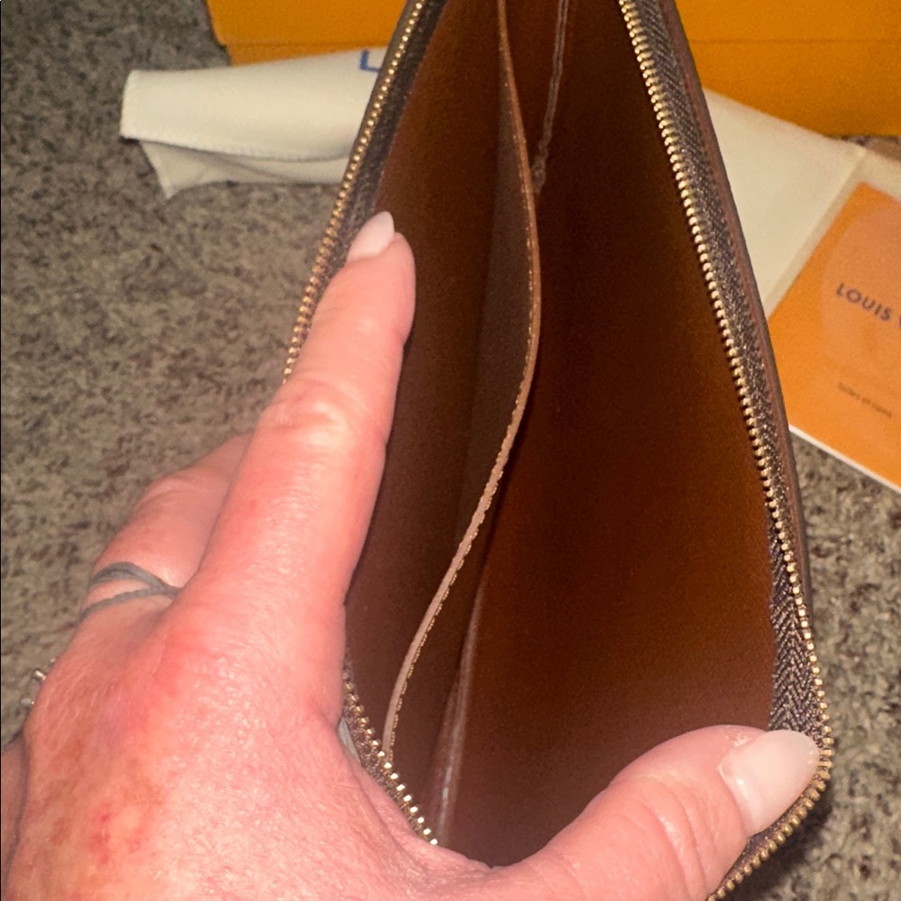 NWOT Monogram key pouch M. - Picture 6 of 6